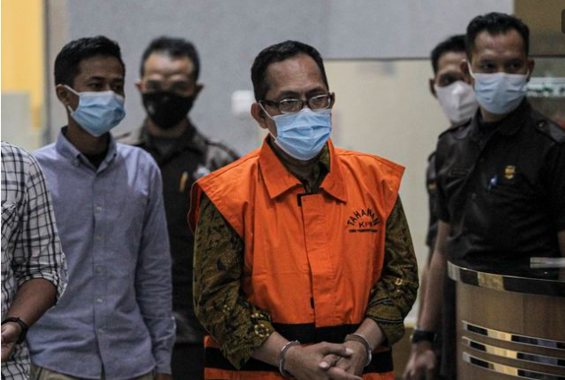 MA Berhentikan Sementara Hakim PN Surabaya dan Panitera yang Kena OTT KPK